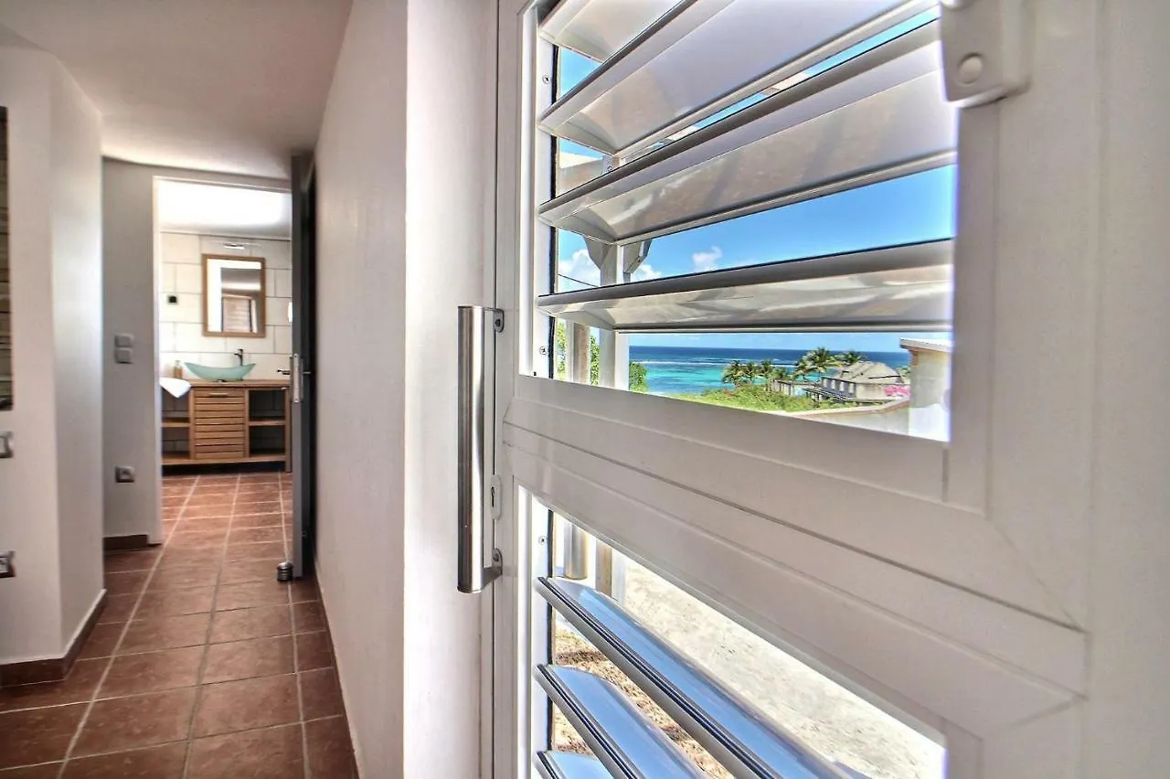 Apartamento Appartement THOMANA , jacuzzi privé, plage à 200 m Le Moule Guadalupe